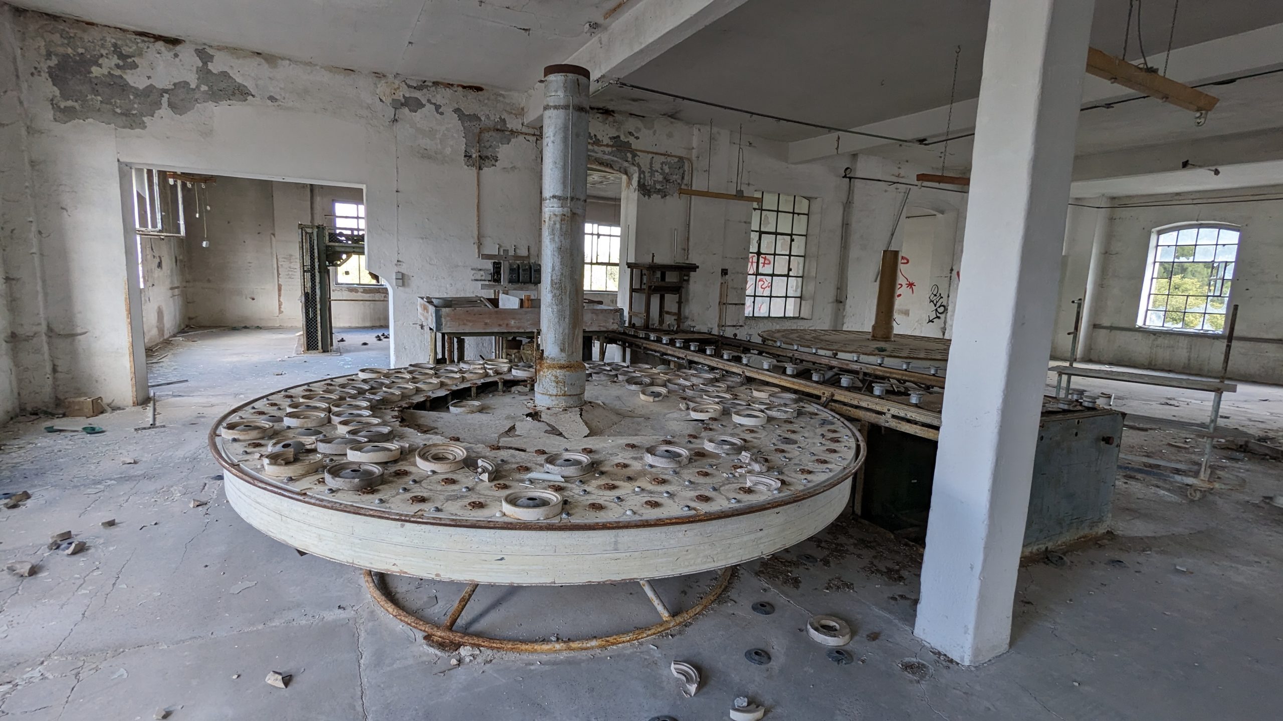 Porzellanfabrik Kronester